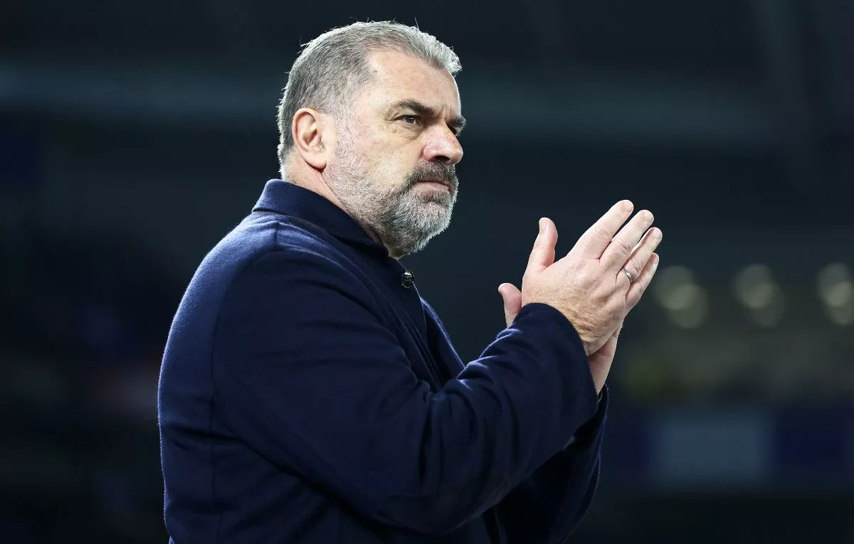 “TRANSFER: Club Legend Urges Star to Make Move to Tottenham – Postecoglou’s Dream Pairing in the Works!”