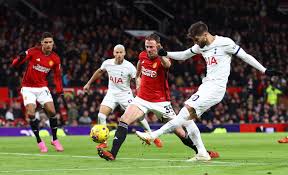 “Player Ratings Unveiled After Thrilling 2-2 Showdown Between Tottenham and Man United!”