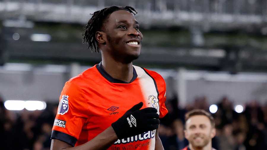 Elijah Adebayo’s Departure Sparks Crisis at Luton Town – Urgent Action Required to Prevent Catastrophic Transfer Scenarios by August 30th