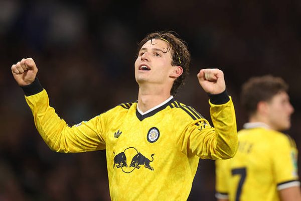 ELLAND ROAD CAREER TERMINATED? Under-Fire Leeds Ace on Borrowed Time as Shock Aaronson Comparison Drops